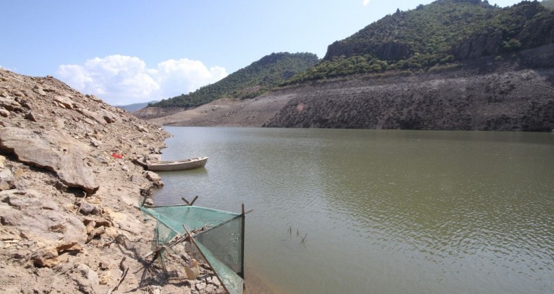 Ayvalık’taki Madra Barajı’nın su seviyesi azaldı
