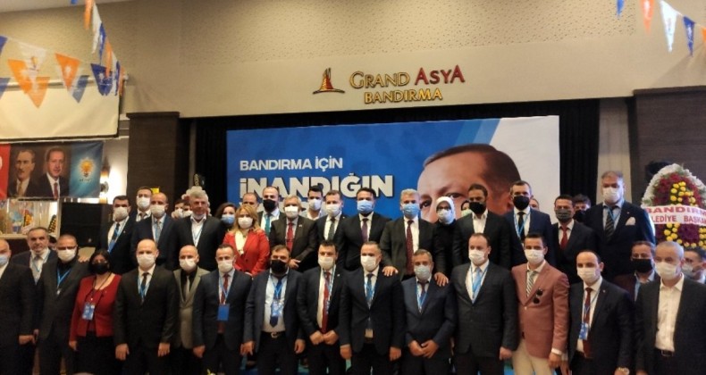 Ak Parti Bandırma İlçe Başkanı Mehmet Doğan güven tazeledi