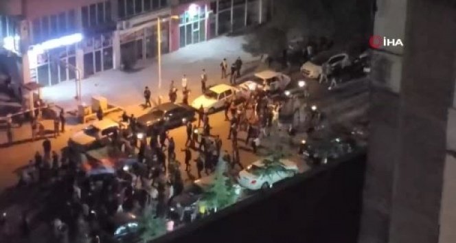 Azerbaycan askerleri Magadiz’i kurtardı, halk sokaklarda kutlama yaptı