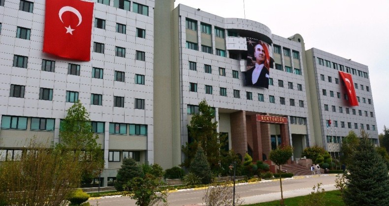 Balıkesir Üniversitesi’ne Hukuk Fakültesi
