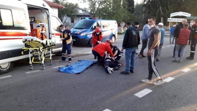 Burhaniye’de otomobille motosiklet çarpıştı: 1 yaralı