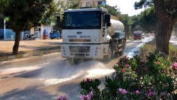 Bandırma Belediyesi’nden Erdek’e temizlik desteği