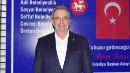 Ayvalık eski Belediye Başkanı Rahmi Gençer, DP’den aday oldu